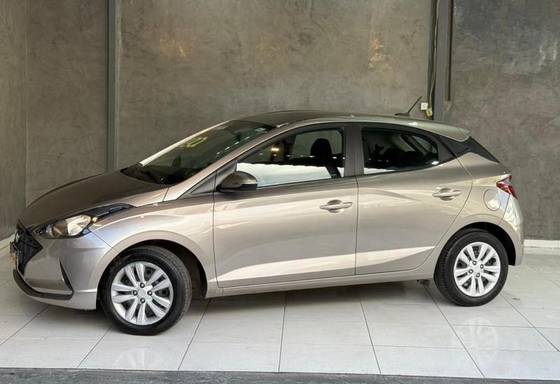 HYUNDAI HB20 1.0 12V FLEX EVOLUTION MANUAL HYUNDAI HB20 1.0 12V FLEX EVOLUTION MANUAL
